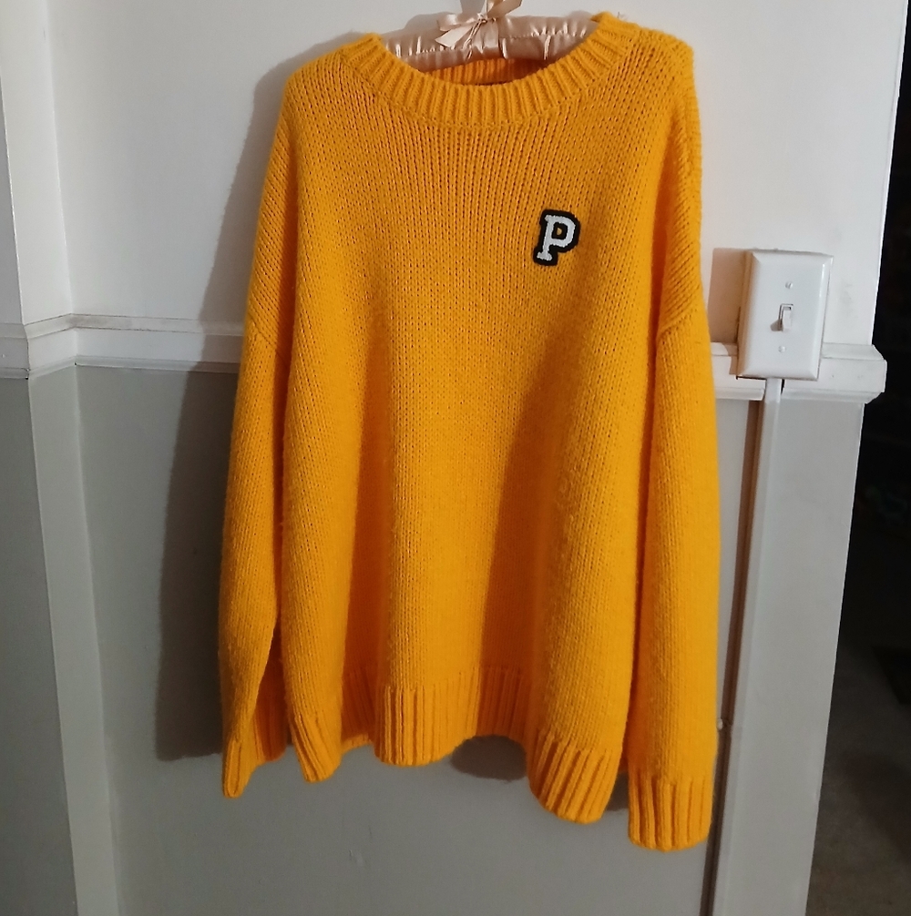 PINK VS Golden Yellow Sweater Oversized Comfy Long Fit Size Large